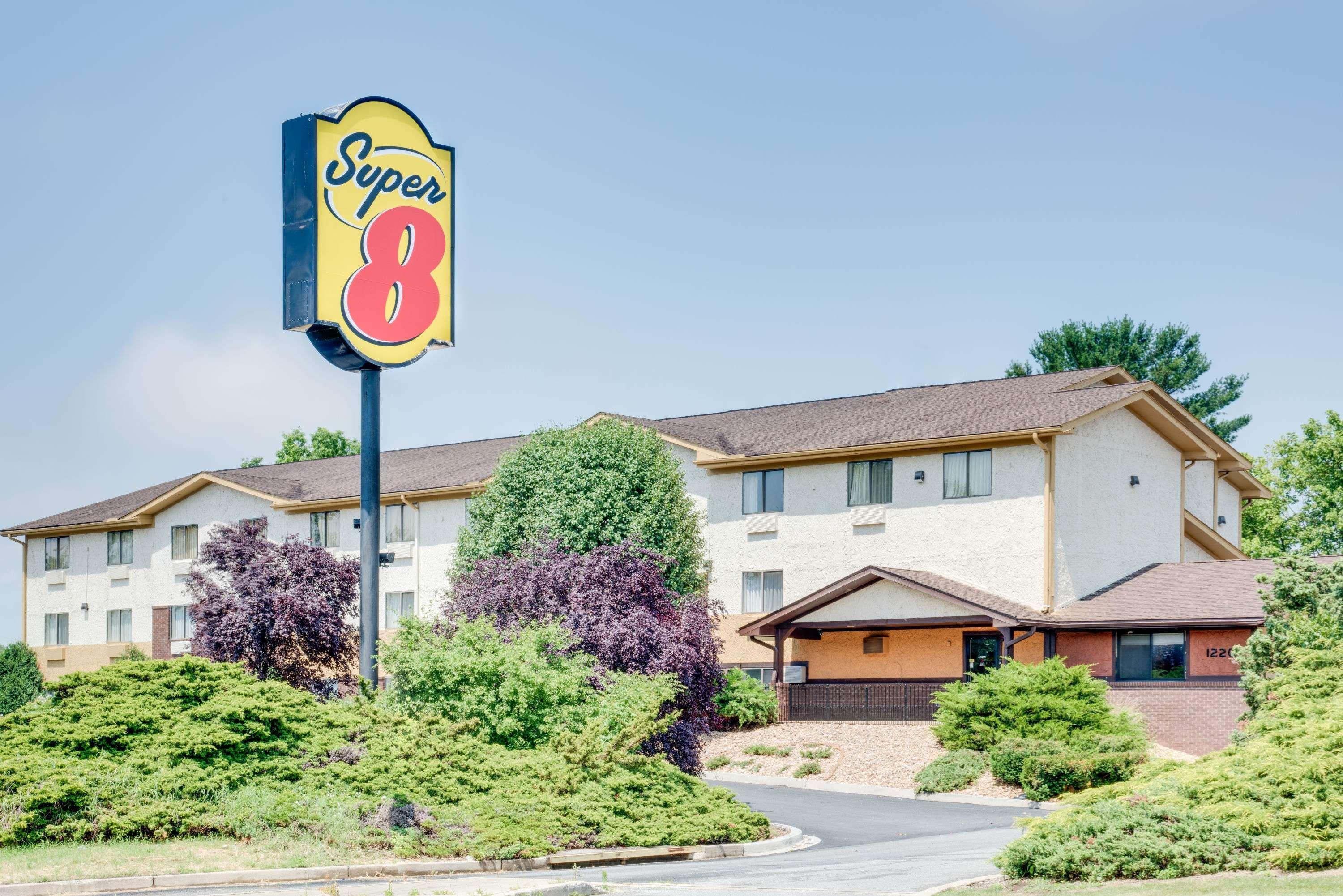 Super 8 By Wyndham Hagerstown I-70 Motel Buitenkant foto