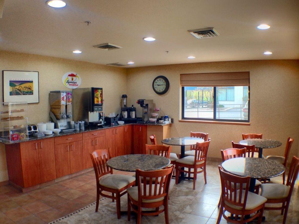 Super 8 By Wyndham Hagerstown I-70 Motel Buitenkant foto